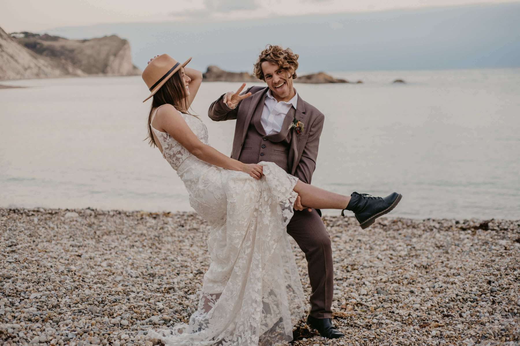 lace wedding dress boho wedding dress wedding dress shop near me brida shop near me 11