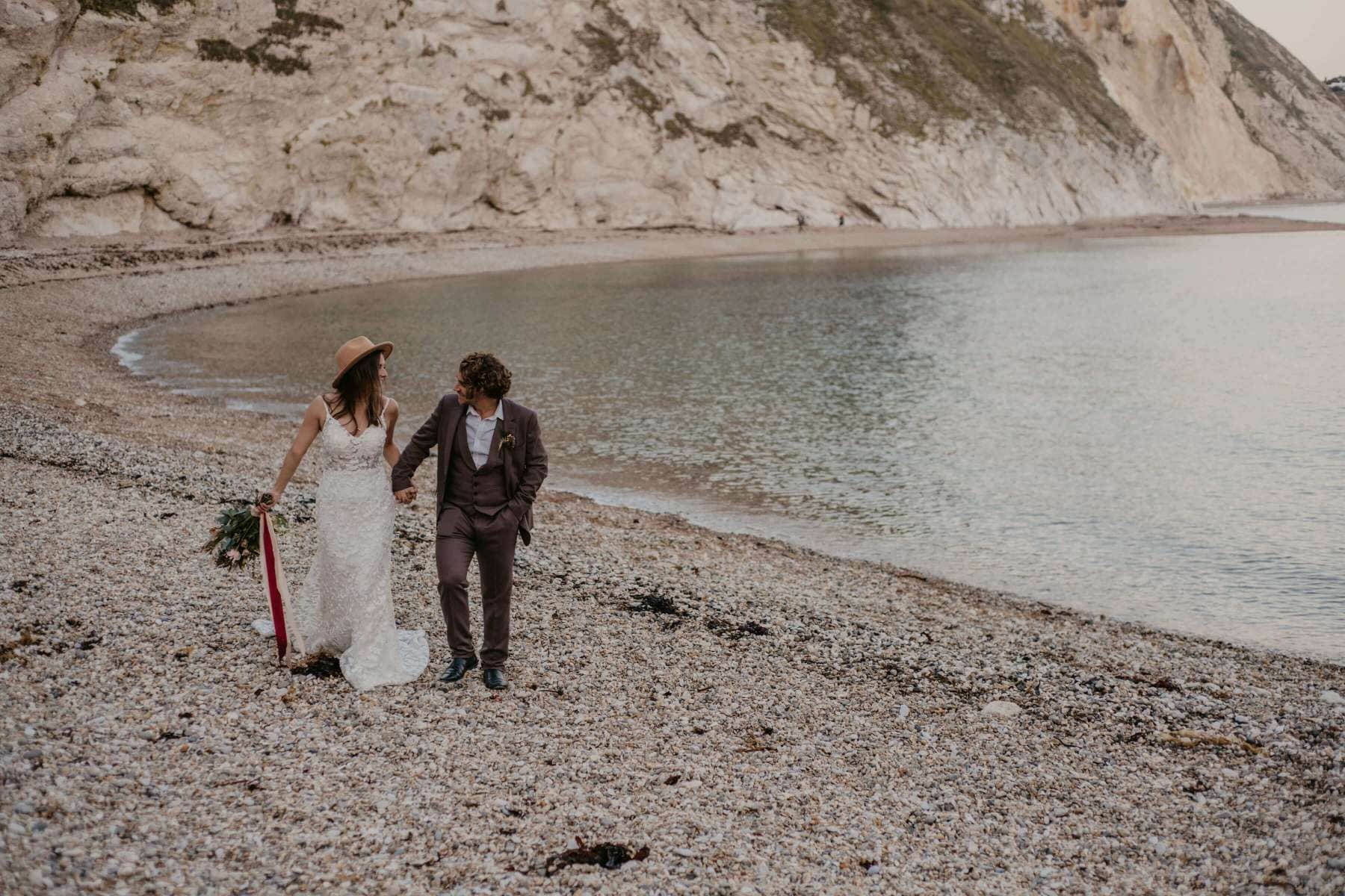 lace wedding dress boho wedding dress wedding dress shop near me brida shop near me 9