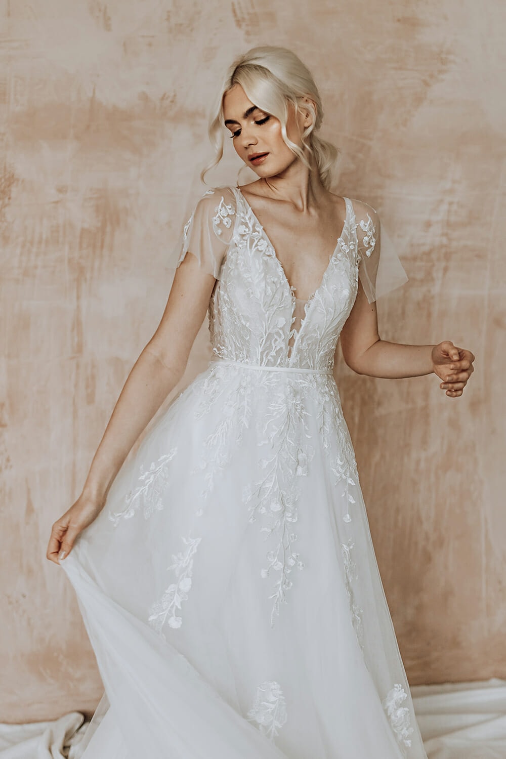 001_4539t Love Spell Design Bridal Shop Near Me Wedding Dress Shops London Wedding Dresses Lace Wedding Dress Lace Boho Wedding Dresses Boho Wedding Dress Boho Dress Wedding Dress Summer