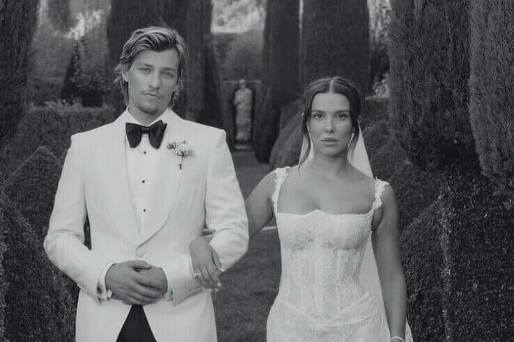 Celebrity Bridal Trends: Red Carpet Glam for Your Big Day Love Spell Design 78bdee00 487b 4913 8201 fb625846ffd6 e1731665414260 uai Love Spell Design