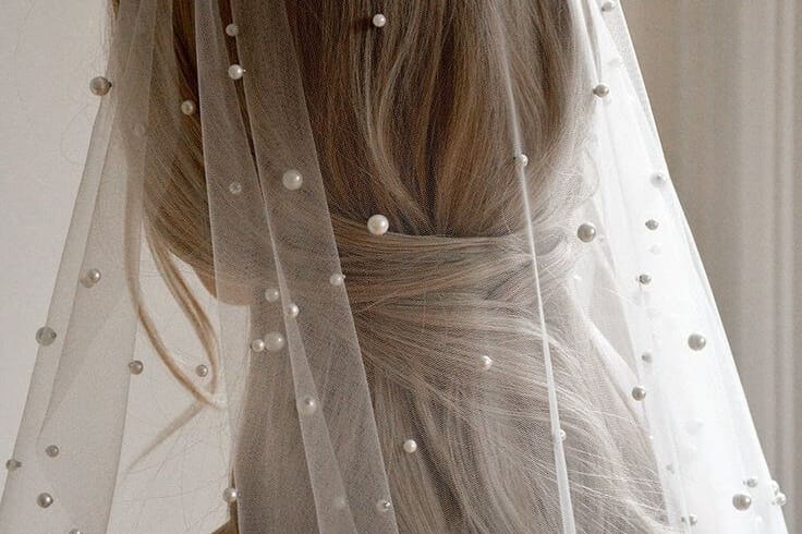 scattered pearl veil pearl wedding veil PARADIS uai Love Spell Design