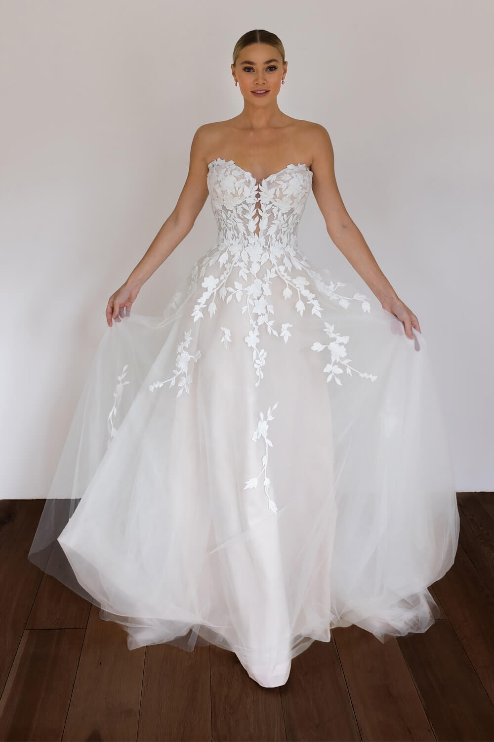 Cristina - Wedding Dress Lace Long Sleeve Wedding Dresses Love Spell Design Cristina Wedding Dress Lace Long Sleeve Wedding Dresses Love Spell Design